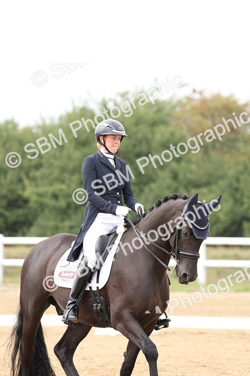 SBM_008215 - Class 10 - FEI INT I - 16.10-16.50