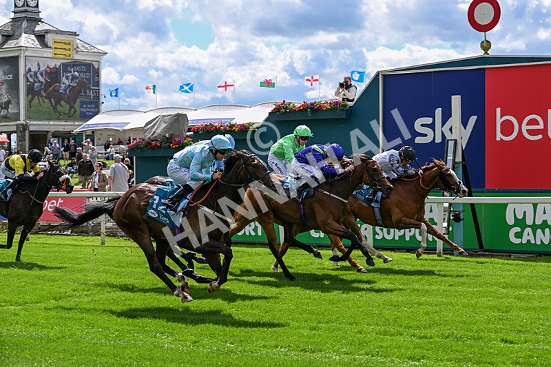 120626-Race 3-Bintaryana-7314 - Race 3 15.00pm British EBF Fillies' Handicap