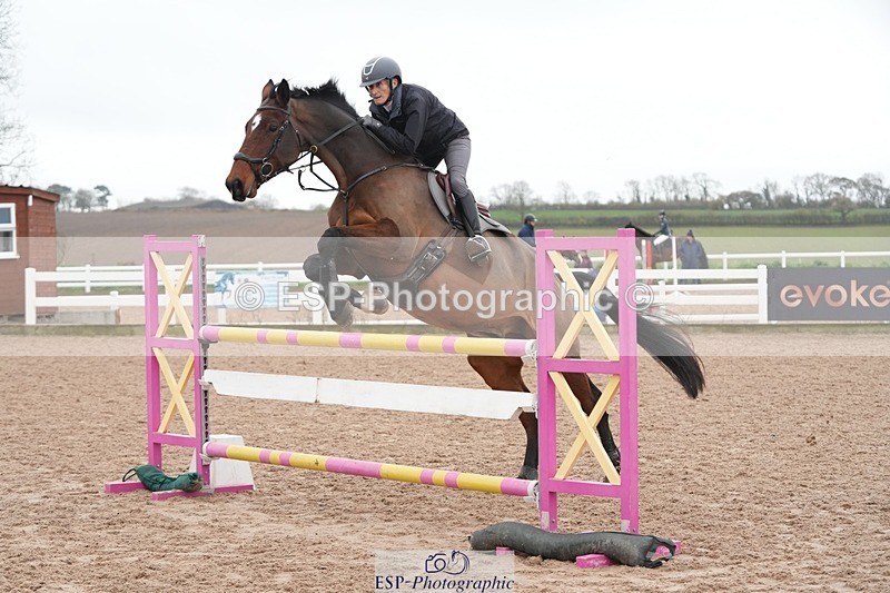 251109-103632-03420 - Cls 19 Snr 1.05m Open