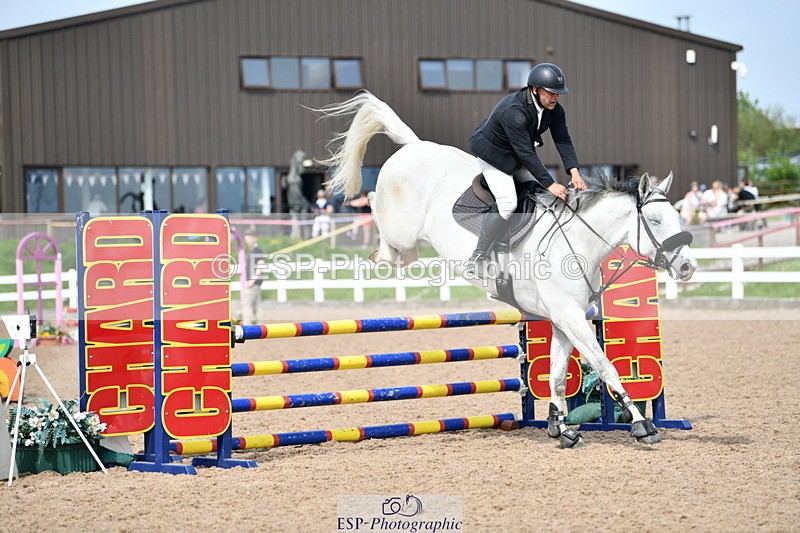240511A-152556-14129 - Cls 25 British Novice and 90cm Open