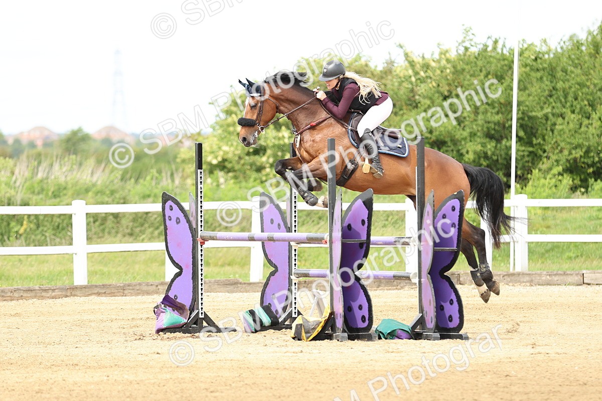 SBM_000917 - Class 4 - Senior Newcomers - 1.10m
