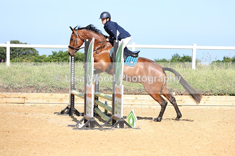 3E7A2476 - Class 2: 70cm Juniors and Seniors