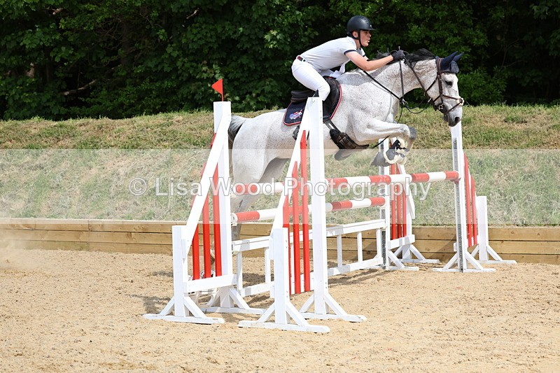 3E7A7247 - Class 7: Senior Newcomers/1.10m open