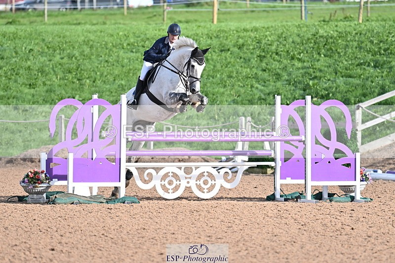 231014A-105009-04229 - Cls 18 Newcomers & 1.10m Open