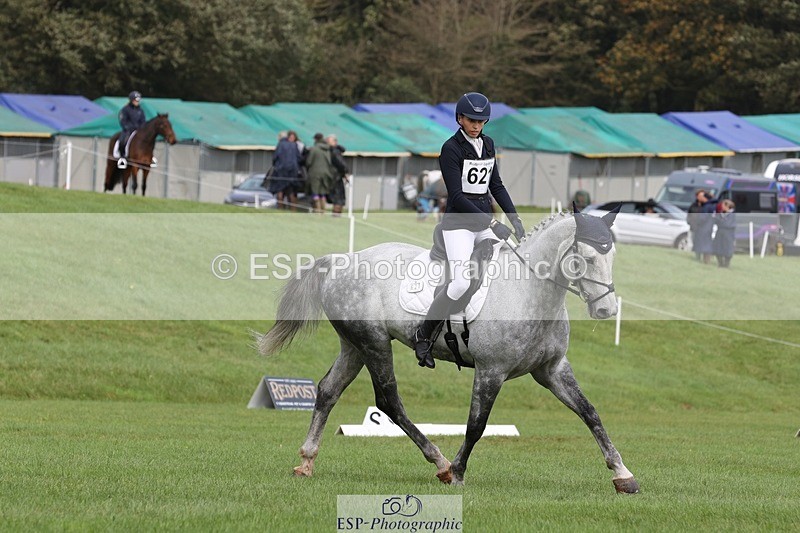 231019-122318-03611 - 621-QUALITY.BLUE-Lucy.Boultbee-brooks-DR