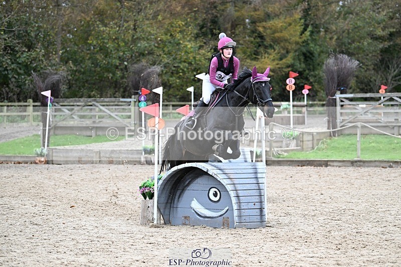 241117-142346-04547 - Cls 3 90-95cm 14.00 to 15.00