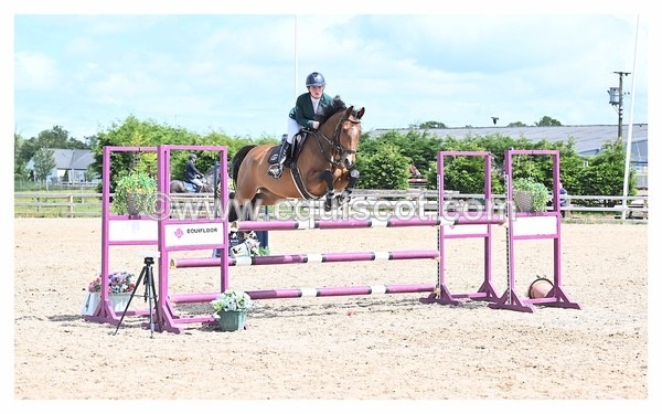 BPP_1122 - CLASS 4 FRI Newcomers/ 1.10m Open