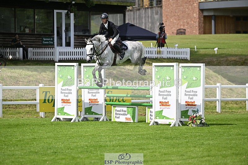 250613A-102541-00438 - Cls 1 Snr Newcomers and 1.10m Open