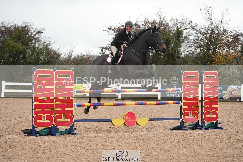 251107-134327-01225 - Cls 6 Foxhunter and 1.20m Open