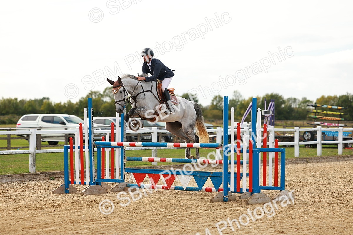 SBM_001808 - Class 4 - Senior Newcomers - 1.10m