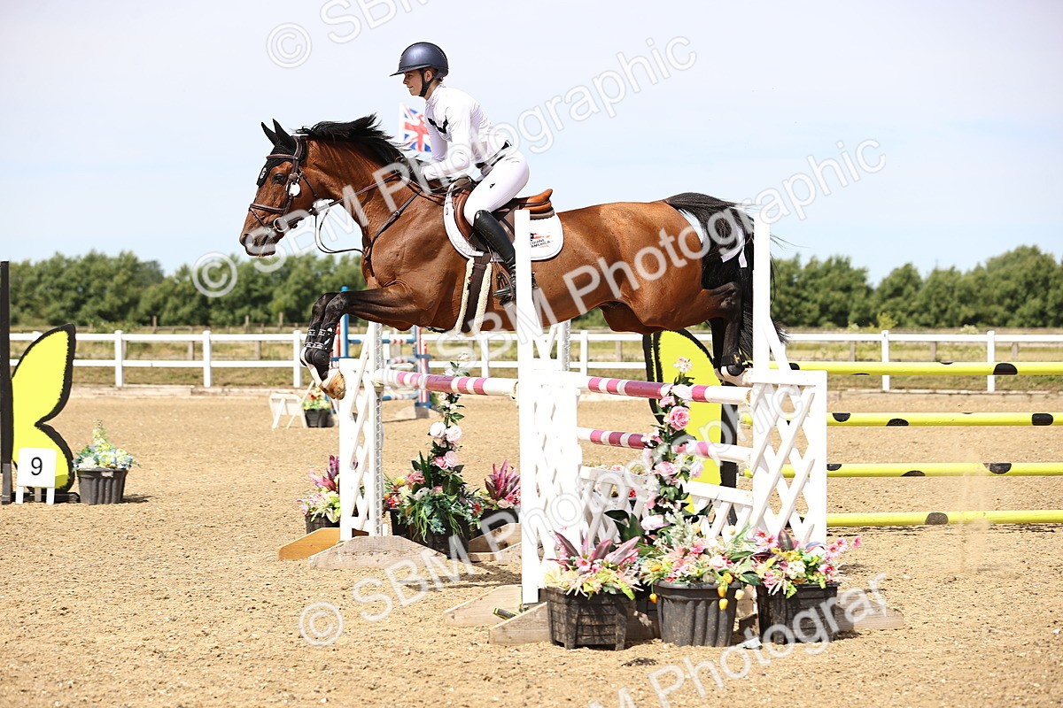 SBM_000445 - Class 15 - Redpost Equestian Senior Foxhunter - 1.20m