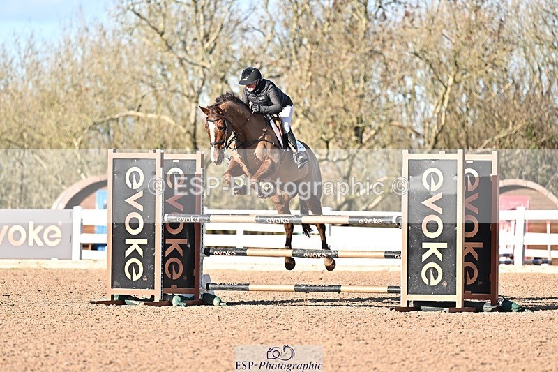 251203-132101-00680 - Cls 4 Newcomers and 1.10m Open