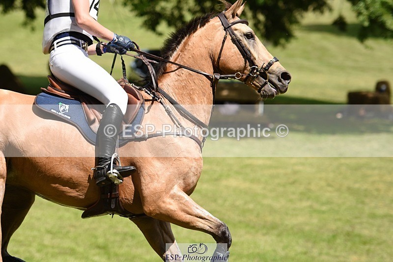 230528-135152-17612 - 464-GRANDE_BY_DESIGN-Emma_Manton-XC