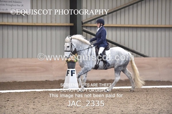 JAC_2335 - CLASS 3 NOVICE 1