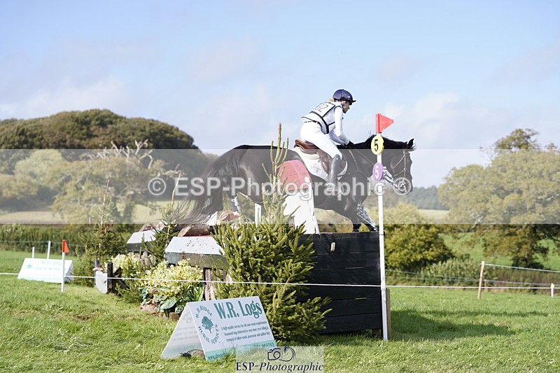 241025-125910-08026 - 132-Mollie.Summerland-MOJO