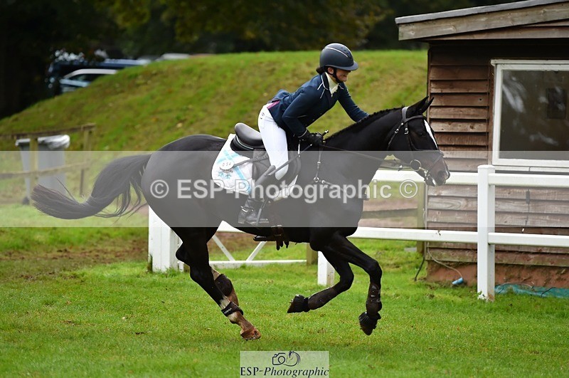 231021-121402-16452 - 054-PORSCHE-Coco.Lanni-SJ