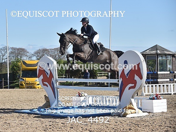 JAC_4492 - CLASS 11 SAT Andrew Hamilton Coach, RHS Foxhunter Championship Qualifier