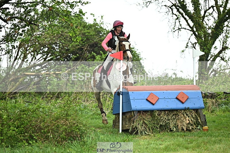 250418-101853-01380 - 075-Susan-Joy.Keeping-WARPAINT