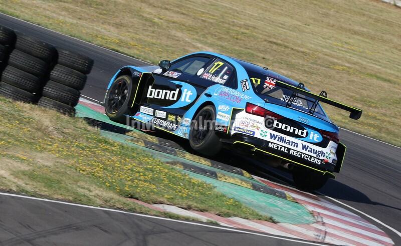  - TCR UK @ Castle Combe