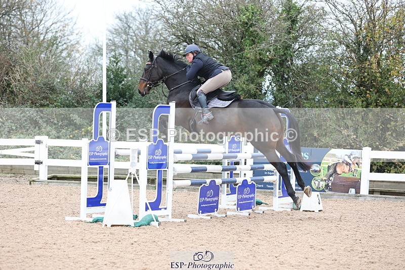 241101A-120257-01599 - FRI Cls 5 Newcomers and 1.10m Open