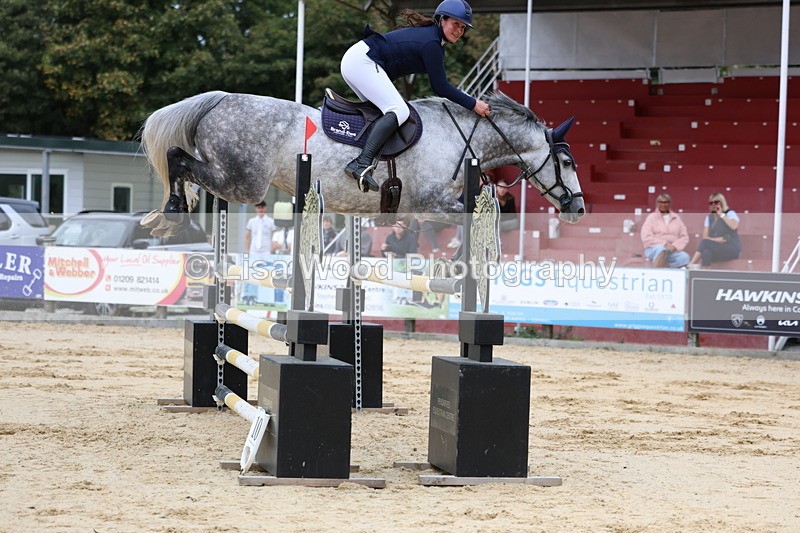 3E7A3208 - Class 8: Senior Newcomers/1.10m open