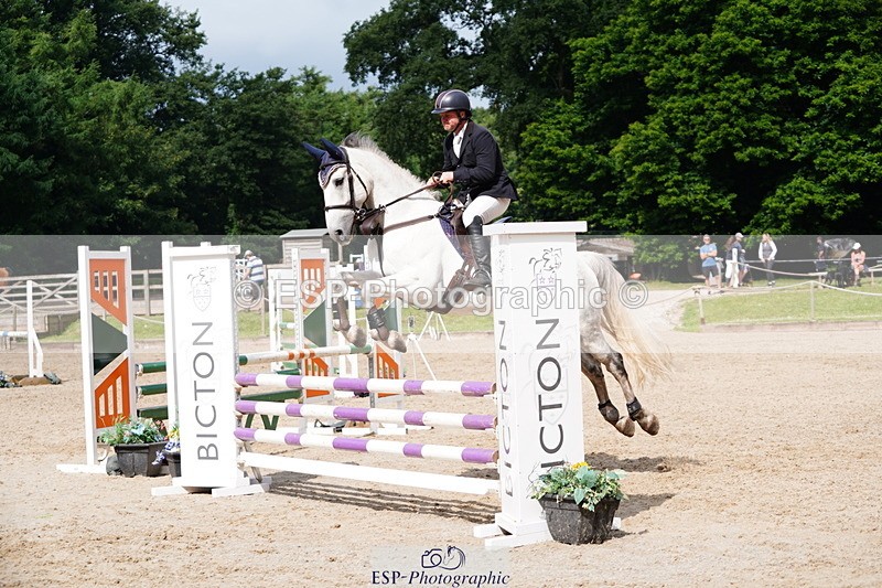 250615A-100154-09999 - Class 43 British Novice 90cm Open