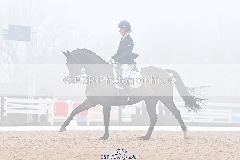 240217A-142833-03444 - 163-Anna.Johannson-Diamond.Bar