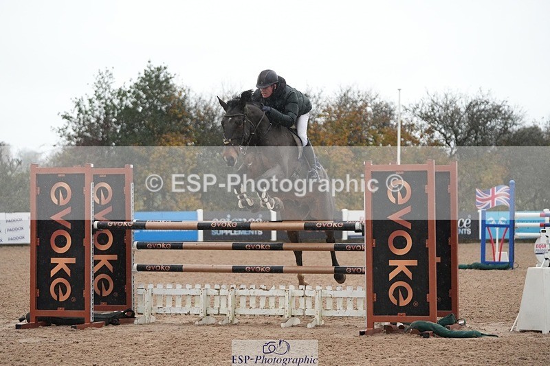 251107-133230-01171 - Cls 6 Foxhunter and 1.20m Open