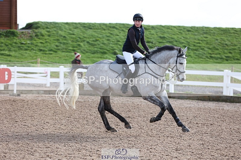 240223A-112254-00820 - Cls 4 Snr 1.05m Open