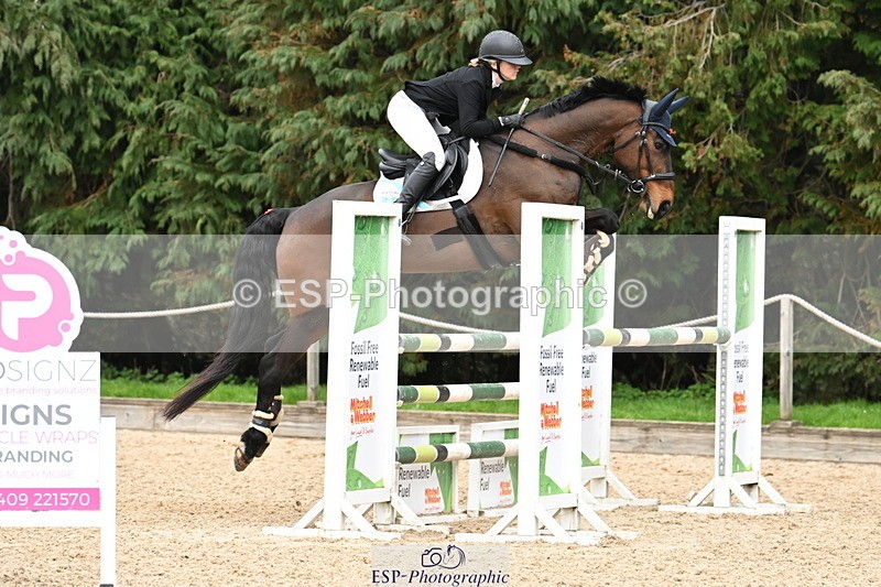 250322A-160008-03493 - Cls 13 Snr 1.15m Nat Members Cup