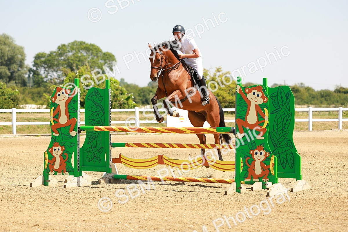 SBM_001300 - Class 4 - Senior Newcomers - 1.10m