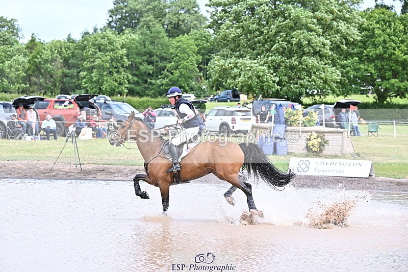 250525A-143236-16506 - D-460-Jenny.Caras-SOMMERSBY