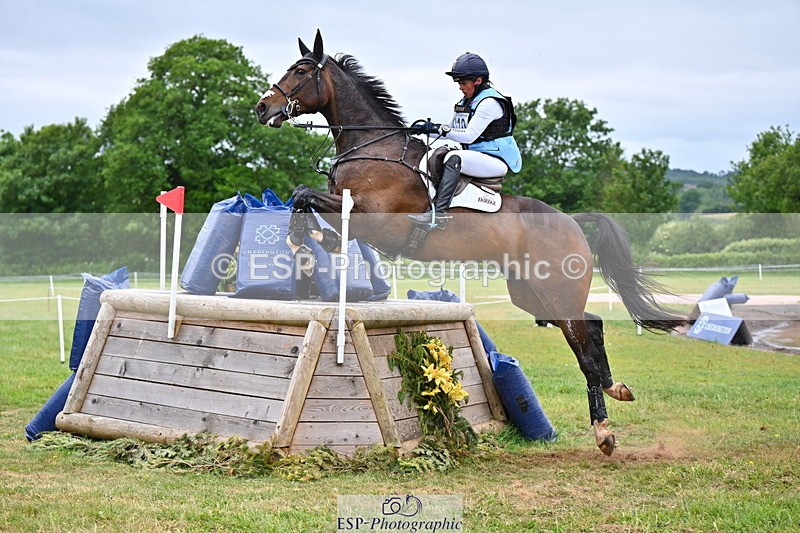 250524A-115930-10049 - B-310-Kitty.King-LISCARROW.FERNHILL