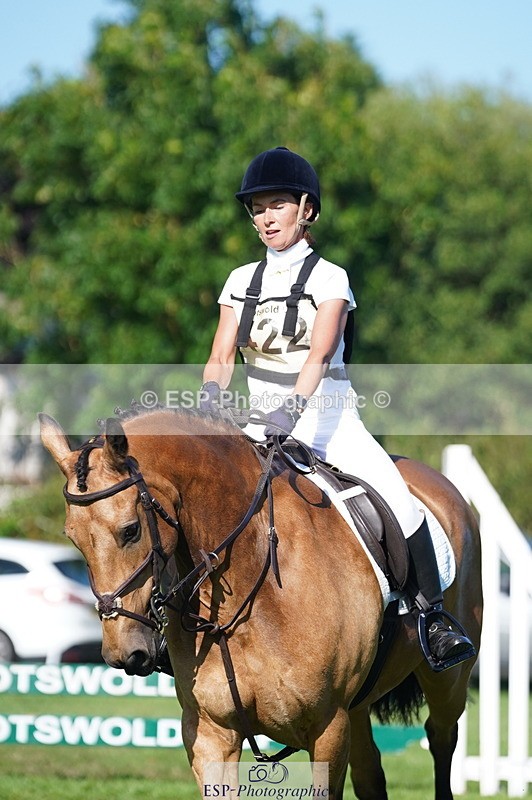 240811A-171040-06559 - 422-