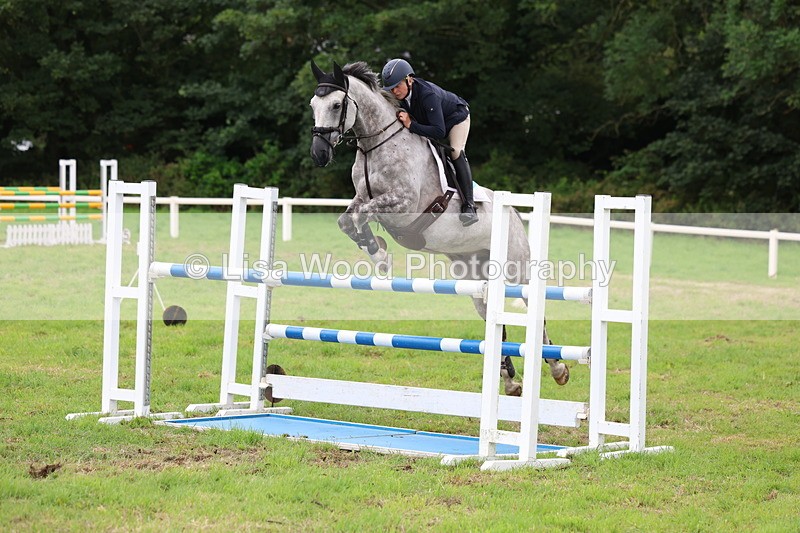 3E7A8539 - Class 8: Senior Foxhunter/1.20m open