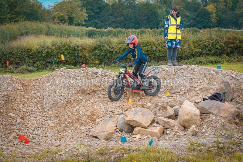 DSCF0520 - Ripon MC Trial 27/09- kids