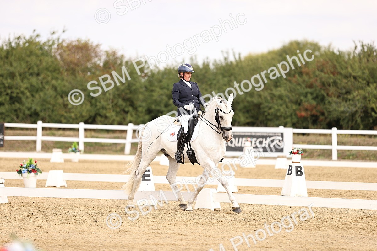 SBM_012957 - Class 2 - Advanced Medium 5 - 10.35-11.55