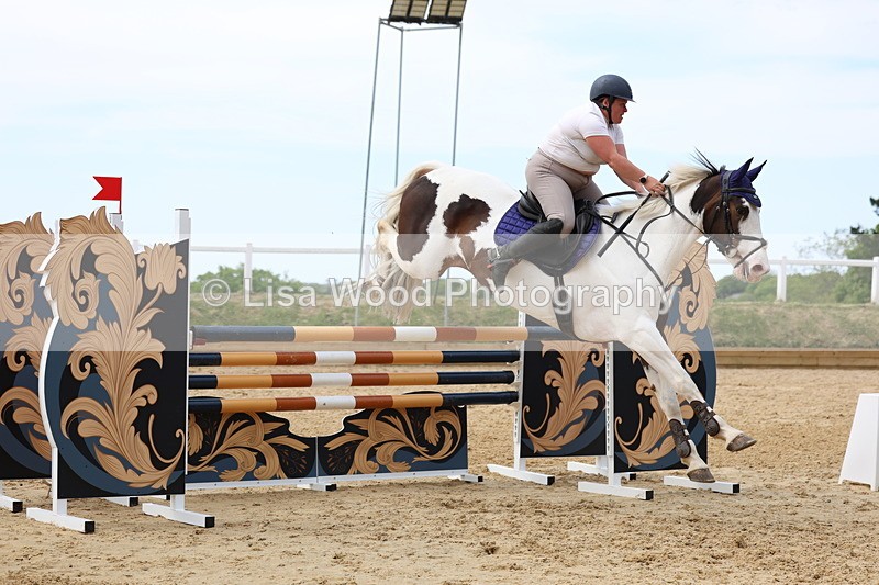 3E7A7092 - Class 7: Senior Newcomers/1.10m open