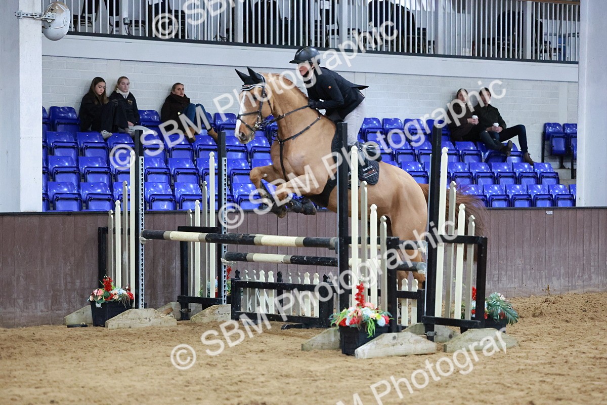 SBM_007457 - Class 24 - Nupafeed Supplements Senior Discovery/ 1m Open