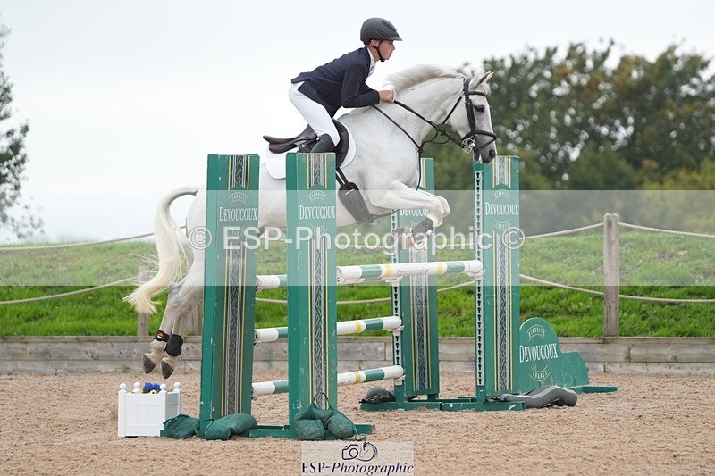 250920-122023-01240 - Cls 10 Pony Foxhunter and 1.10m
