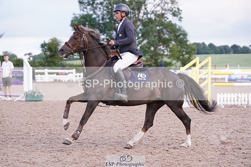 250628-202814-08598 - Cls 26 Pony Foxhunter & 1.10m Open