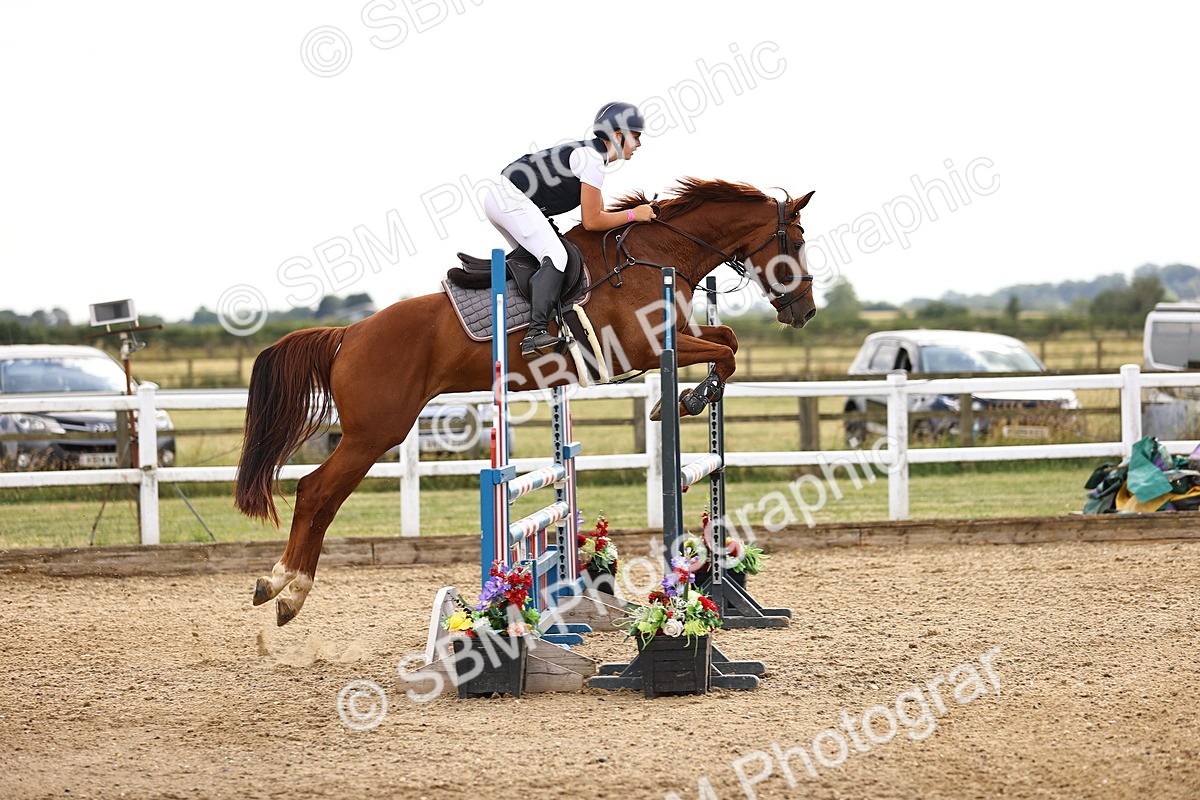 SBM_002305 - Class 18 - Ariat Senior British Novice- 90cm Open