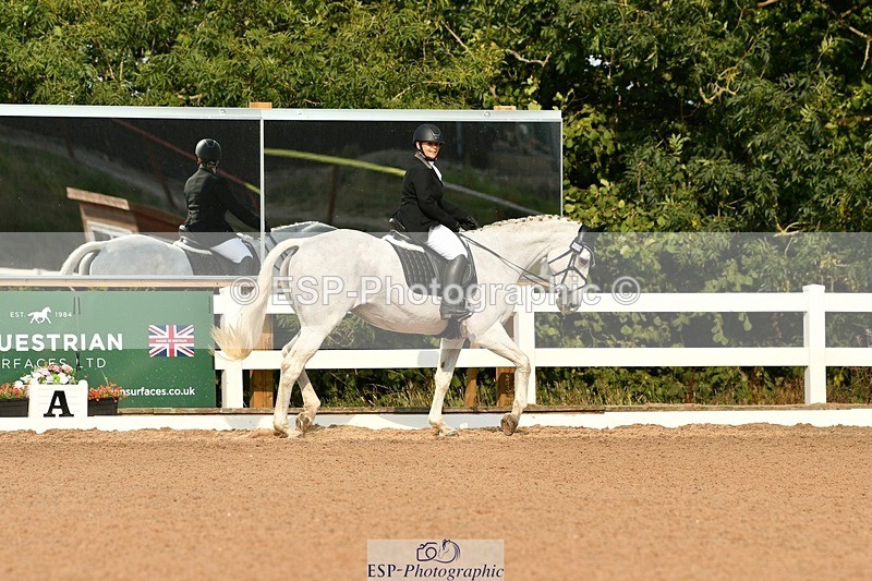 250817-095525-07662 - 179-Kate.WilliamsGhyllwood.April.Moment