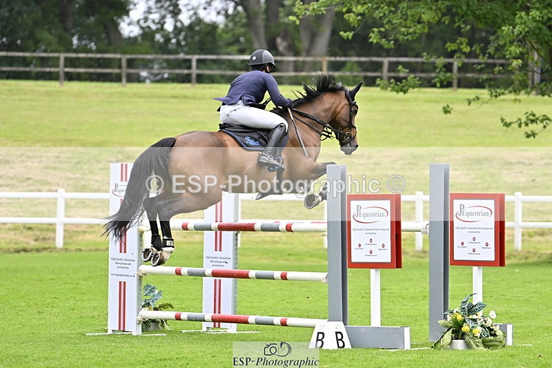 250613A-124804-01924 - Cls 3 Snr Foxhunter