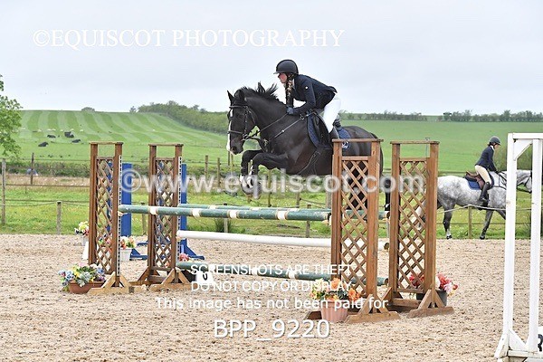 BPP_9220 - CLASS 30 SUN Senior Newcomers/ 1.10m Open