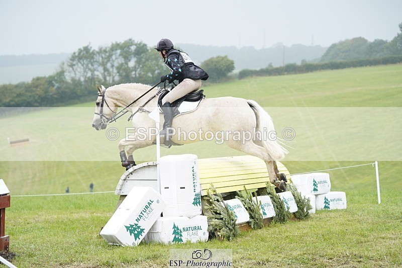 240901A-105058-05868 - 303-Johanne.Heuff-WELLVIEW.GOLDEN.WONDER