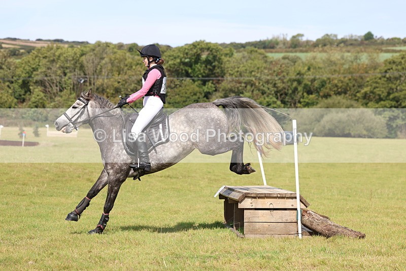 3E7A6627 - Class 1: Trebudannon Open: Pheasant Feeder