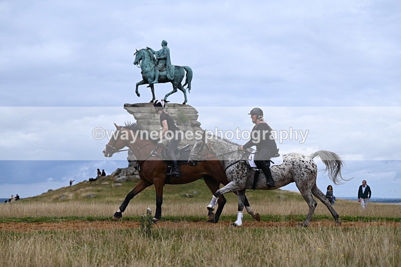 DSC_6331 - Time at Statue 12:17 to 12:44