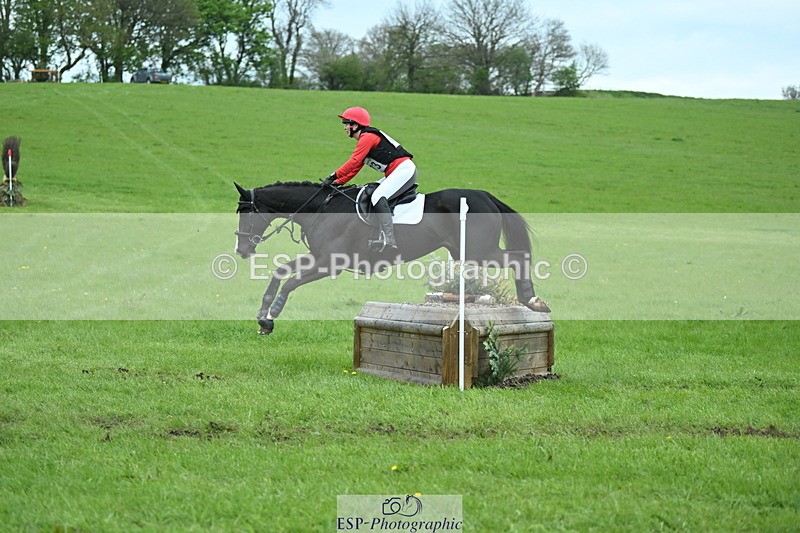 250419-162158-13248 - 673-Sarah.Whitehead-SHAKE.HIM.UP