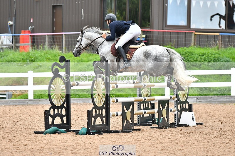 230819A-125930-00576 - Cls 26+28 Pony Foxhunter & 1.15m